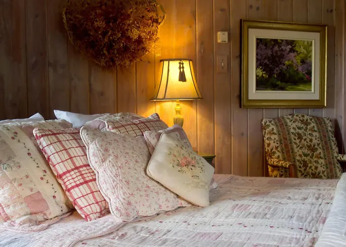 Le Petit Clocher Gite Touristique B & B